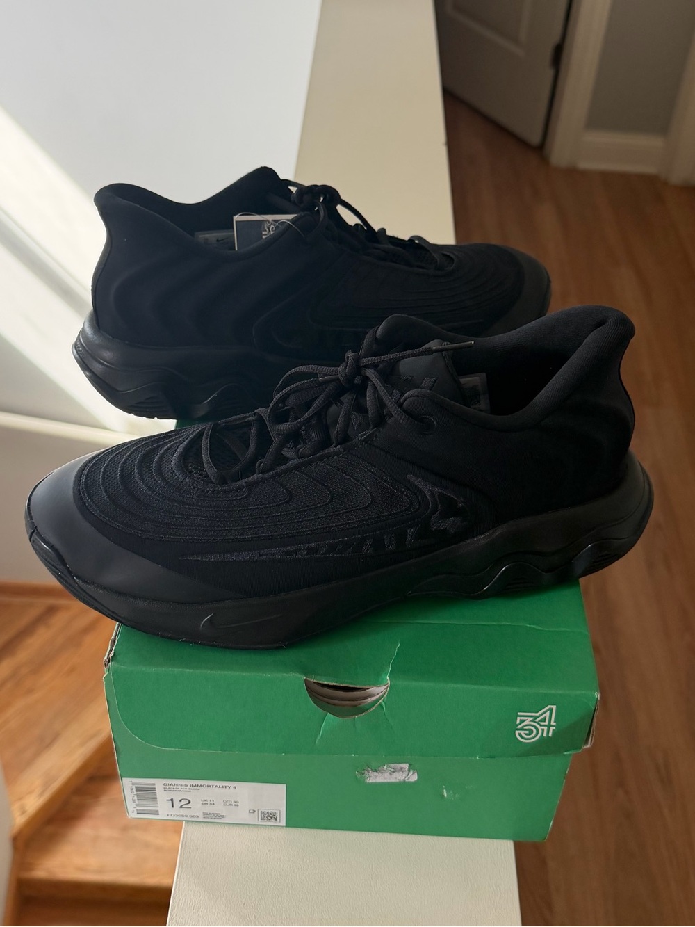 Brand new”NIKE”(giannis immortality 4)men’s sneakers.Size-12,color-black/noir.🖤